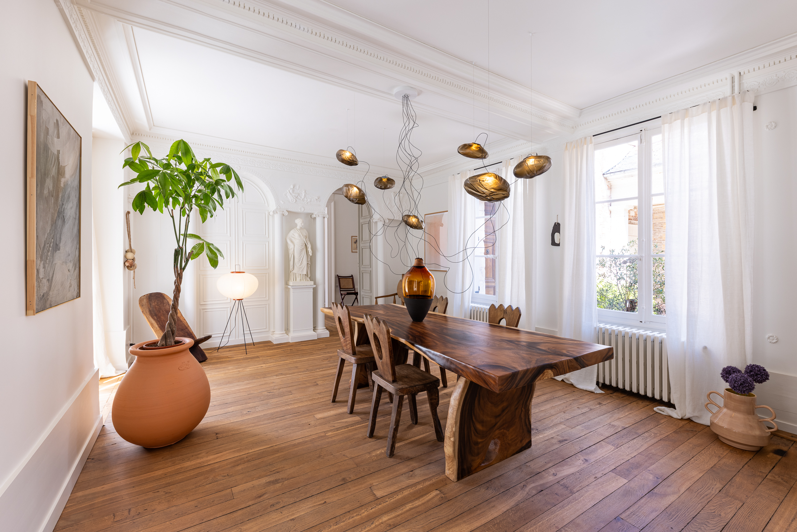 VISEUX & JONES 26
