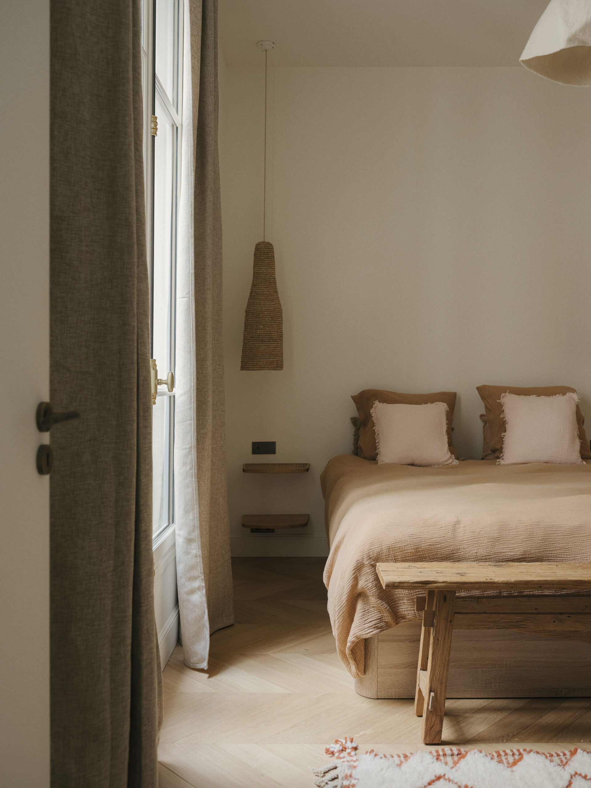 VISEUX&JONES LYON 11